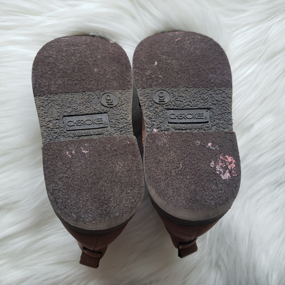 Boy's Cherokee Brown Zip-Up Chelsea Boots, Size 9 - Picture 8 of 8